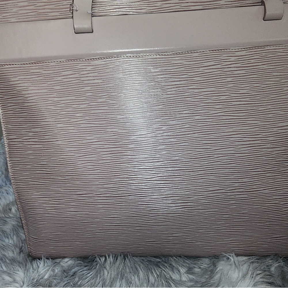 Louis Vuitton Croisette Lilac Epi Tote Bag AUTHENTIC - Picture 4 of 14